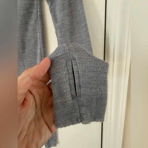 COS Crew-Neck Merino Long Sleeve Top in Gray, Size S - Picture 6 of 6